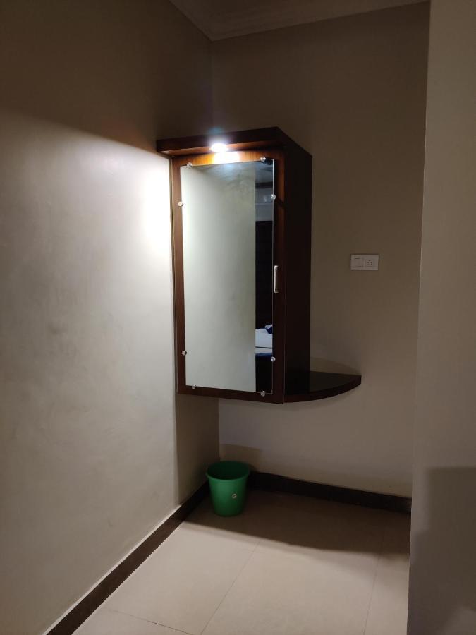 Vyavahar Lodge 乌杜皮 外观 照片