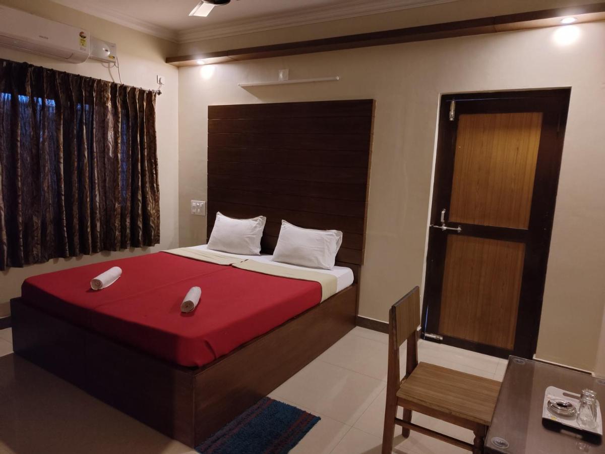 Vyavahar Lodge 乌杜皮 外观 照片